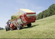 Remorci cu tocător pentru siloz Pöttinger Boss Alpin 251
