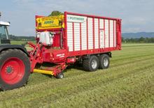 Remorci cu tocător pentru siloz Pöttinger Jumbo 6010 D