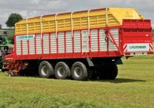 Remorci cu tocător pentru siloz Pöttinger Jumbo 8010 L
