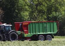 Remorci cu tocător pentru siloz Strautmann Magnon CFS 470