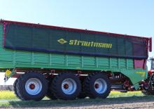 Remorci cu tocător pentru siloz Strautmann Magnon CFS 530