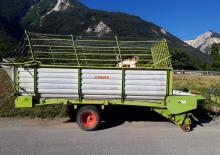 Remorci cu tocător pentru siloz Claas Sprint 320 K