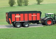 Remorci cu tocător pentru siloz Vicon T-Rex 402