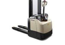 Stackere (transpaleți) mobile Crown ES 4000-1.6 TL
