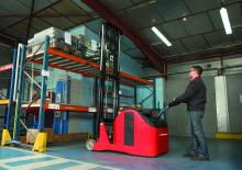 Stackere (transpaleți) mobile Manitou ES 713 GPF