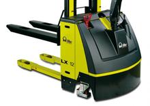 Stackere (transpaleți) mobile PRAMAC Lifter LX 12/35