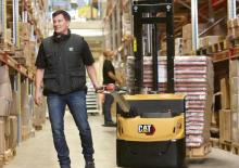 Stackere (transpaleți) mobile Caterpillar NSP12PC