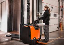 Stackere (transpaleți) mobile BT SPE 160