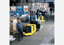 Stackere (transpaleți) mobile Hyster W25C