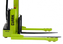 Stackere (transpaleți) mobile Clark WS22M