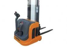 Stackere (transpaleți) mobile OMG 715 FS Compact
