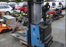 Stackere (transpaleți) mobile HanseLifter E 1534 FH
