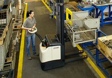Stackere (transpaleți) mobile Crown ES 4000-35 TL-3260