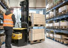 Stackere (transpaleți) mobile Caterpillar NSP14N3IR