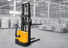 Stackere (transpaleți) mobile TCM STW15T