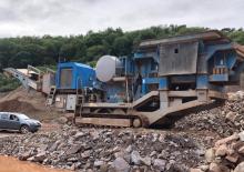 Stații de reciclare moloz Sandvik Rock Processing Crawlmaster CM 1208