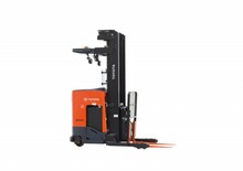 Stivuitoare electrice cu catarg retractabil Toyota 9BRU18