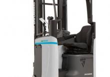 Stivuitoare electrice cu catarg retractabil UniCarriers UND 140 DTFV