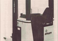 Stivuitoare electrice cu catarg retractabil Atlet U 140