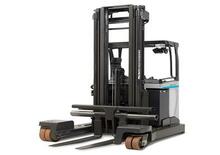 Stivuitoare electrice cu catarg retractabil UniCarriers UFW 250 