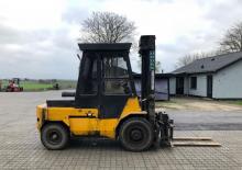 Stivuitoare frontale diesel Heden 4435