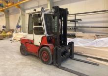 Stivuitoare frontale diesel Heden 4440