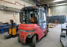 Stivuitoare frontale diesel DanTruck 8435