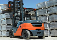 Stivuitoare frontale diesel Toyota 8FD40U