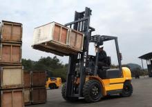 Stivuitoare frontale diesel Kalmar DCD70-6CH