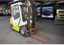 Stivuitoare frontale diesel Clark DPM 25 L