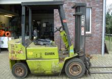 Stivuitoare frontale diesel Clark DPM 25 N