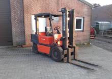 Stivuitoare frontale diesel Desta DV 35 B