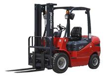 Stivuitoare frontale diesel Maximal FD 25 T-M2WO3