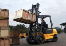 Stivuitoare frontale electrice Crown 3,0 FP