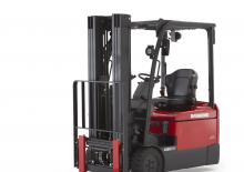 Stivuitoare frontale electrice RAYMOND 4460