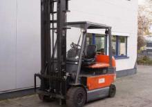 Stivuitoare frontale electrice Toyota 6 FB 20