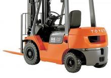 Stivuitoare frontale electrice Toyota 7 FBH 25