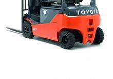 Stivuitoare frontale electrice Toyota 8 FBMT 16