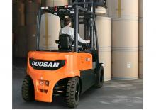 Stivuitoare frontale electrice Doosan B50X-7