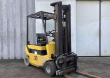 Stivuitoare frontale electrice Clark CEM 25