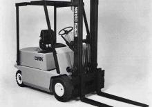 Stivuitoare frontale electrice Clark EM 17