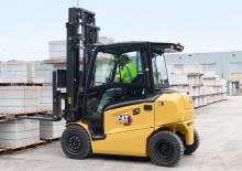 Stivuitoare frontale electrice Caterpillar EP45N