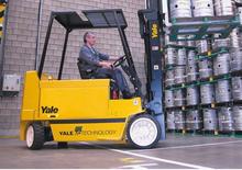 Stivuitoare frontale electrice Yale ERC40VH