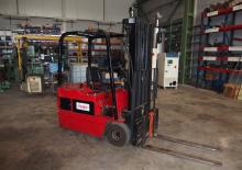 Stivuitoare frontale electrice Caterpillar F 25