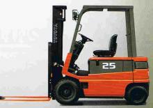 Stivuitoare frontale electrice Toyota FBM 30
