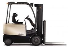 Stivuitoare frontale electrice Crown FC 4000 3,0