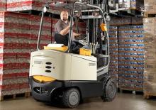 Stivuitoare frontale electrice Crown FC 5745 2.5