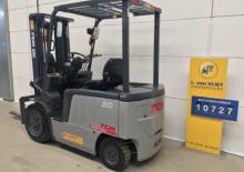 Stivuitoare frontale electrice TCM FR 30-7 H