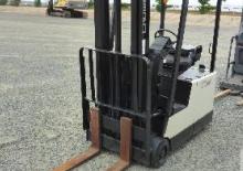 Stivuitoare frontale electrice Crown RC 5510/15-30