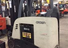 Stivuitoare frontale electrice Crown RC 5540/45-40